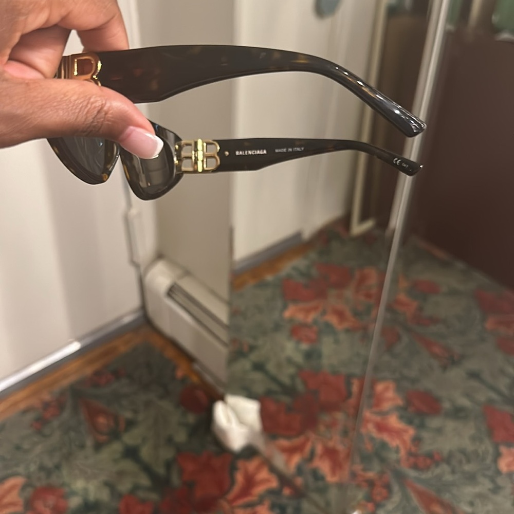 *Brand New* Brown Balenciaga sunglasses - Picture 3 of 5